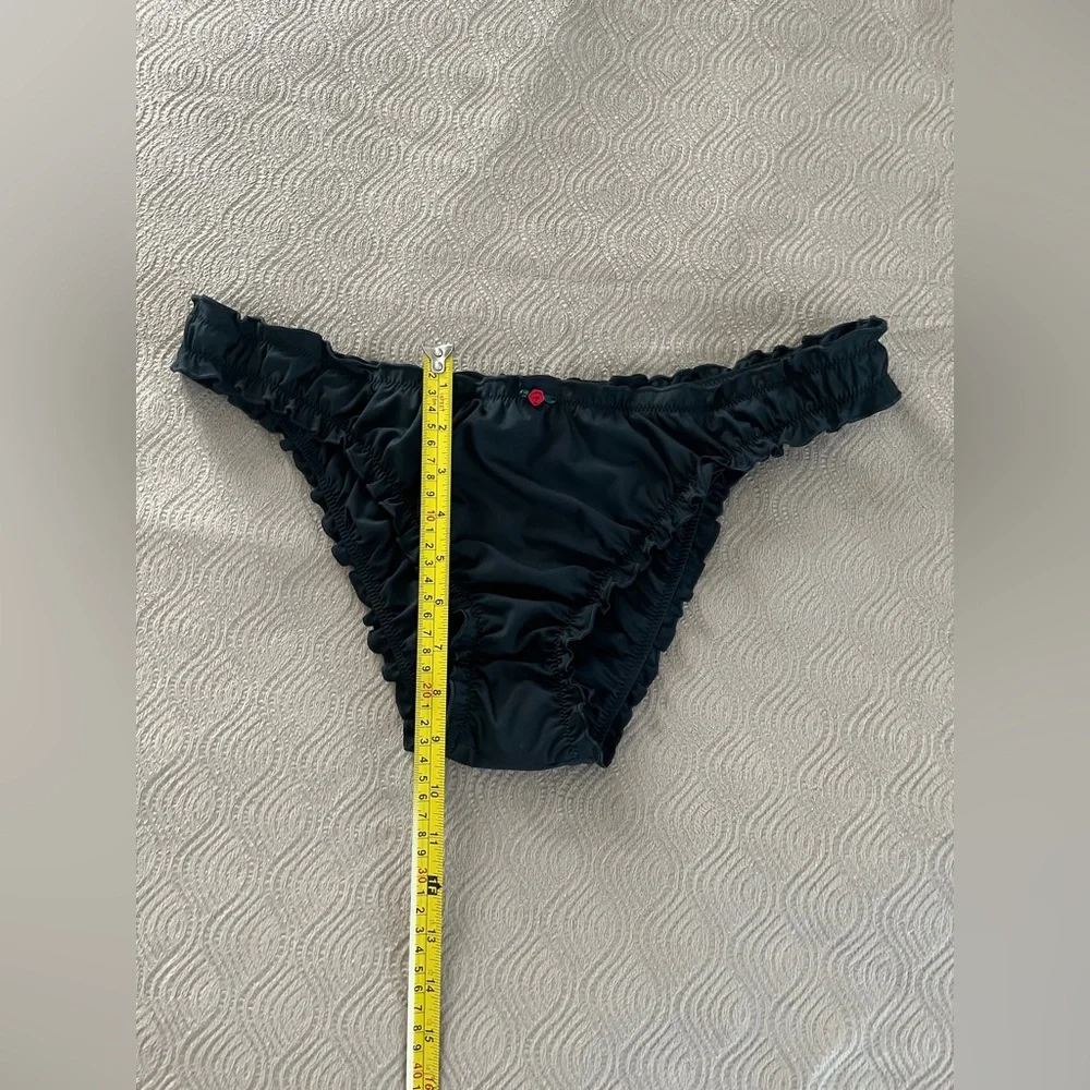 Frankies Bikinis frankies bikinis